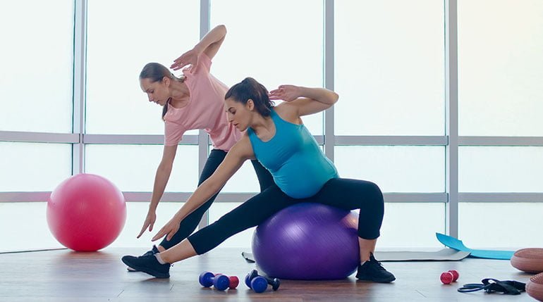 regularna aktywność fizyczna w trakcie ciąży z trenerem personalnym