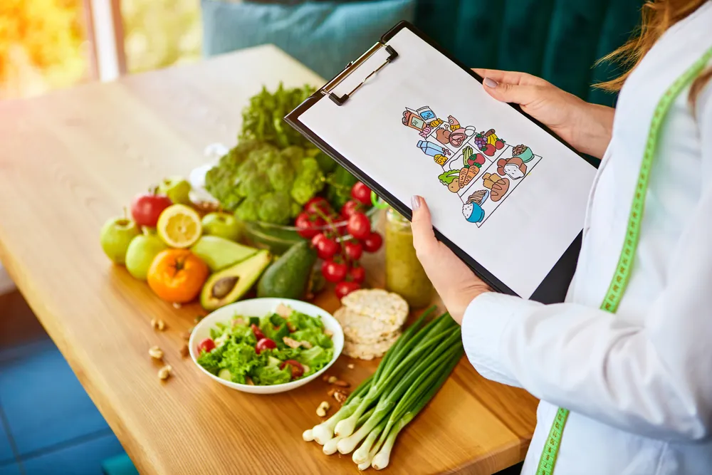 dietetyk online układa dietę dla pacjenta