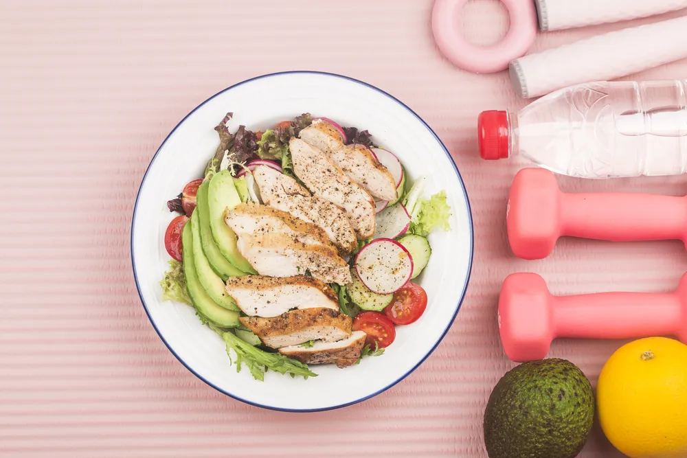 posiłek wysokobiałkowy w zbilansowanej diecie